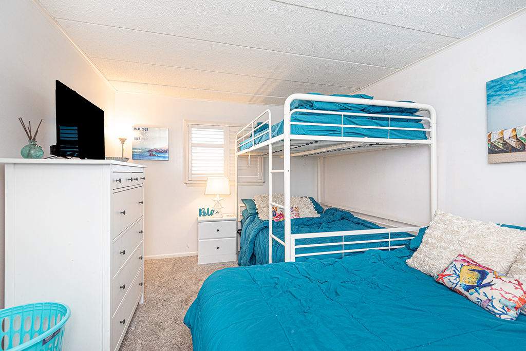 Bedroom that sleeps the whole crew